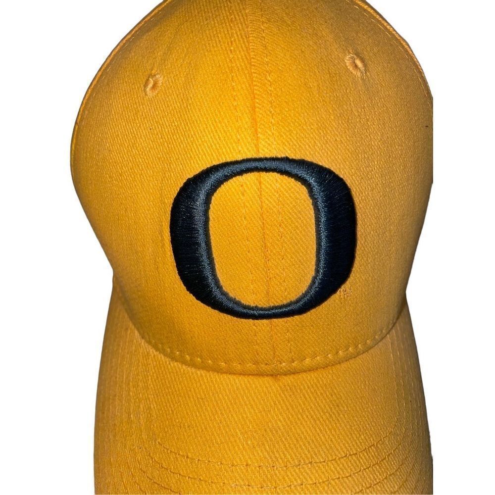 Nike Swoosh Oregon Ducks Fitted Hat